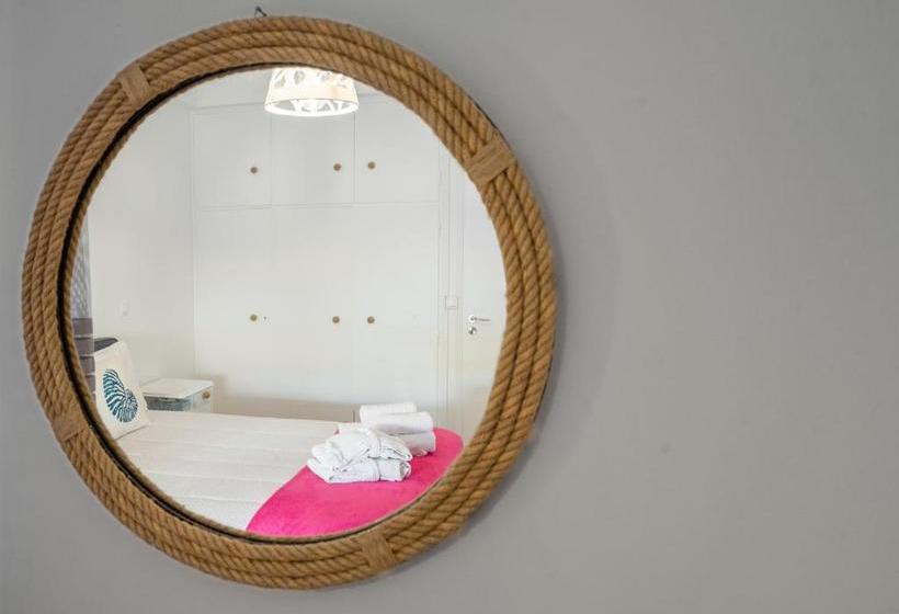 Unique Apartment In Glyfada Center