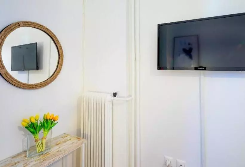 Unique Apartment In Glyfada Center