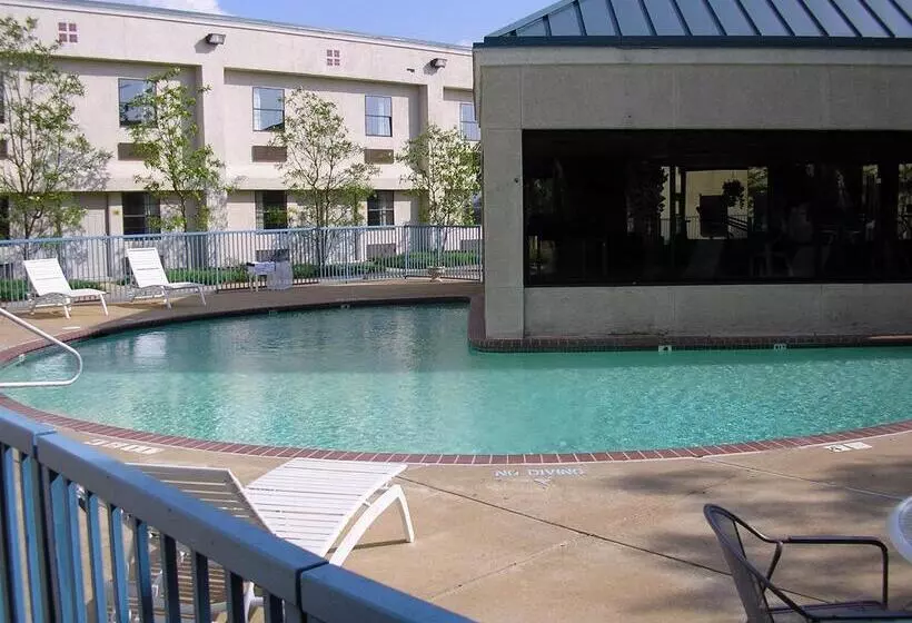 فندق Americas Best Value Inn Tunica Resort