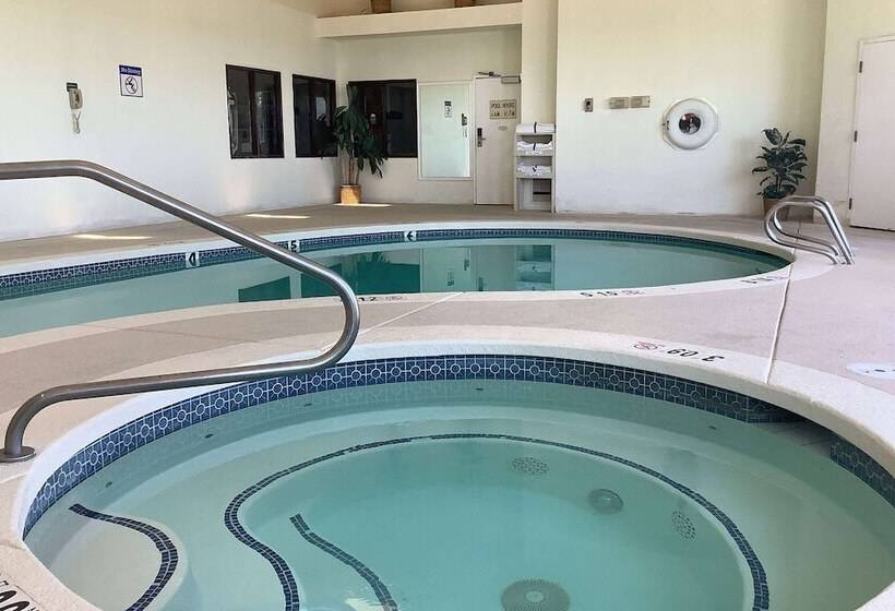 בית מלון כפרי Baymont Inn & Suites By Wyndham Holbrook