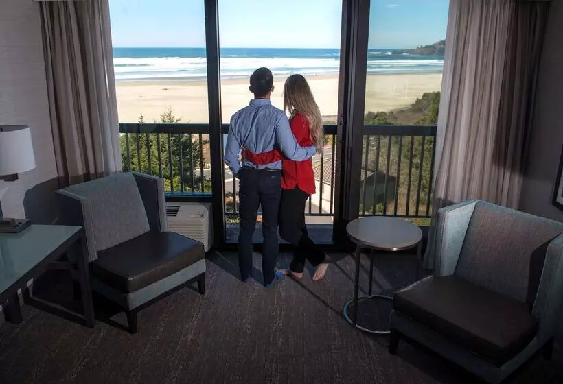 ホテル Best Western Plus Agate Beach Inn