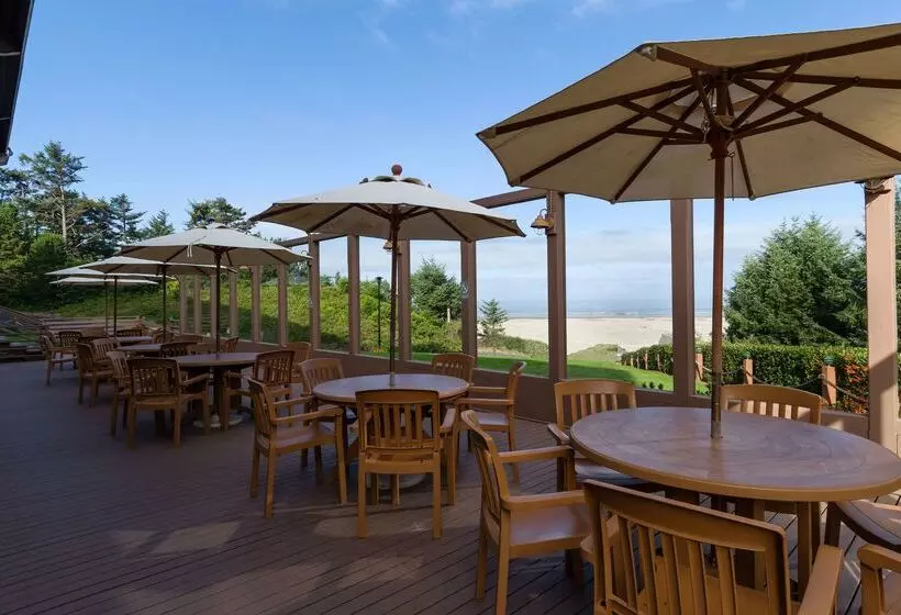 ホテル Best Western Plus Agate Beach Inn