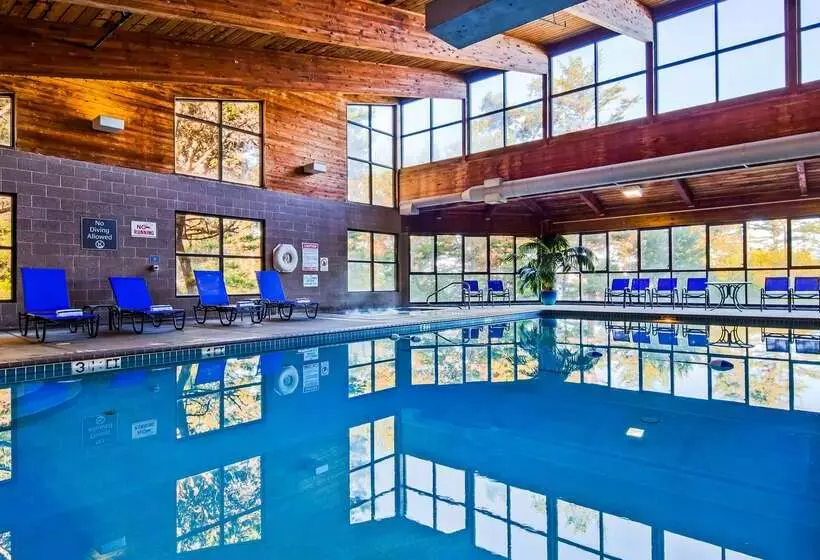 ホテル Best Western Plus Agate Beach Inn