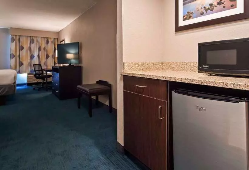 فندق Best Western St. Clairsville Inn & Suites