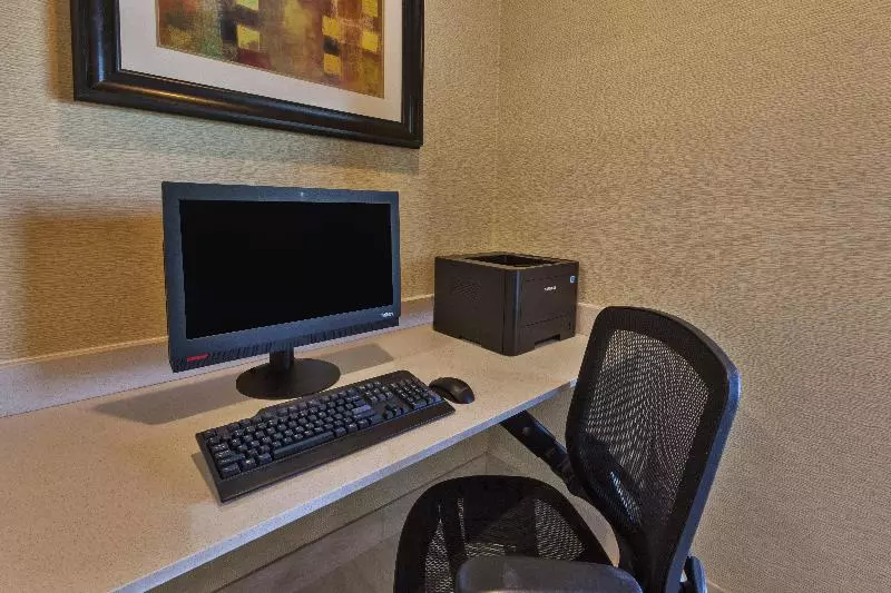 Отель Country Inn & Suites By Radisson, Benton Harborst. Joseph, Mi