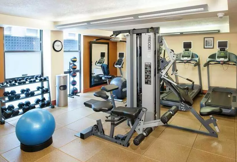 בית מלון כפרי Doubletree By Hilton Milwaukee Downtown