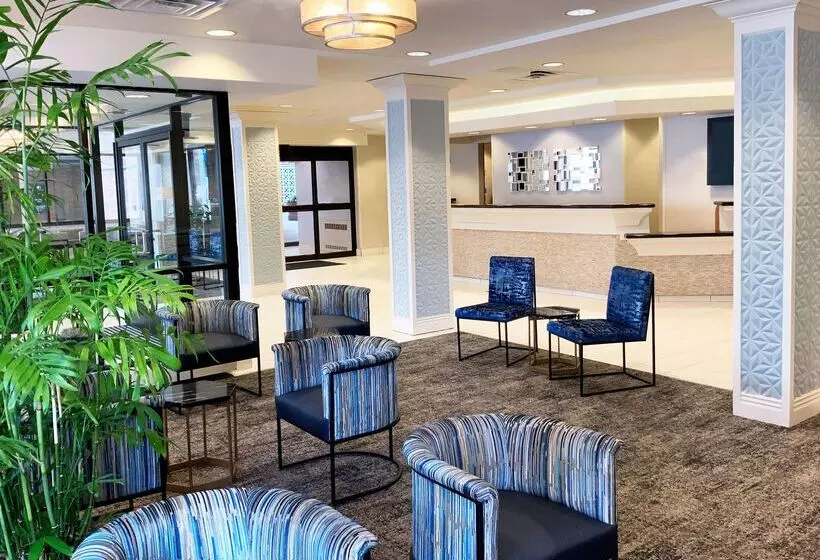 בית מלון כפרי Doubletree By Hilton Milwaukee Downtown
