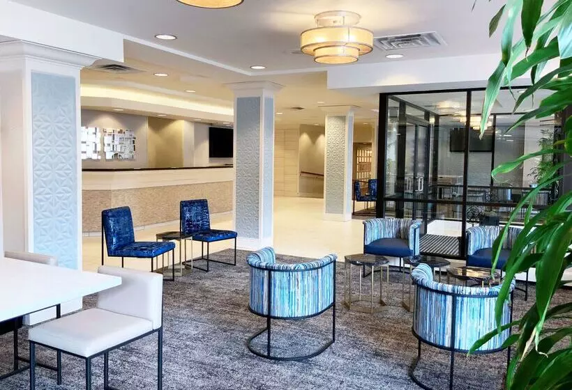 בית מלון כפרי Doubletree By Hilton Milwaukee Downtown