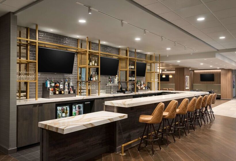 Otel Doubletree By Hilton St. Paul East