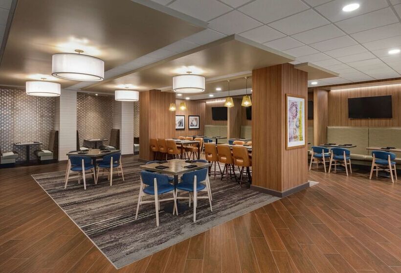 Otel Doubletree By Hilton St. Paul East