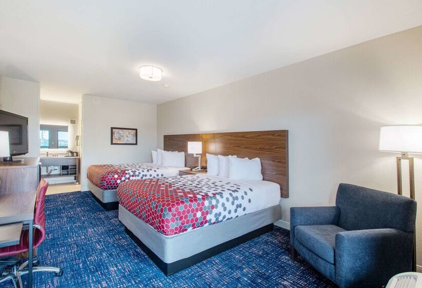 فندق Econo Lodge Inn & Suites Foleynorth Gulf Shores
