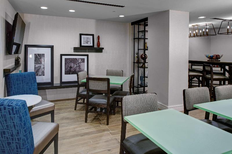 هتل Hampton Inn Atlantageorgia Techdowntown