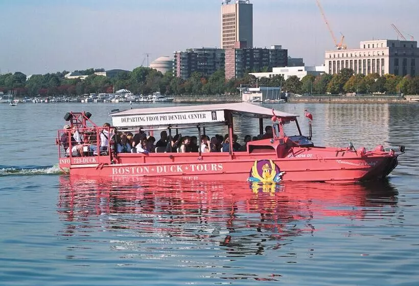 Отель Holiday Inn Boston Cambridge Area, An Ihg