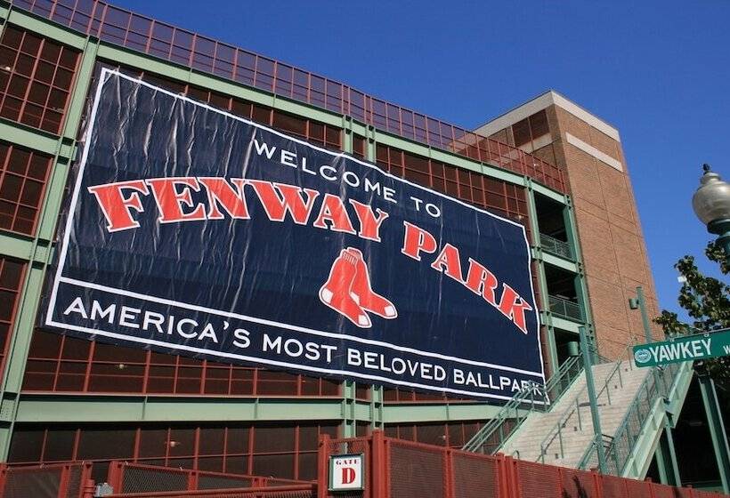 هتل Holiday Inn Boston Cambridge Area, An Ihg