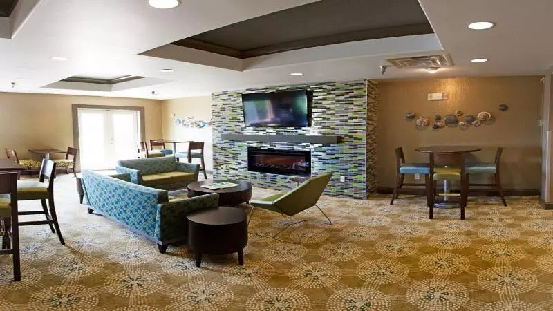 Holiday Inn Express Hotel & Suites Sioux Falls Brandon, An Ihg