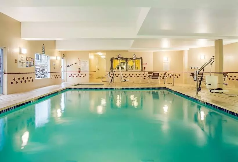 Отель Holiday Inn Express Layton   I 15, An Ihg