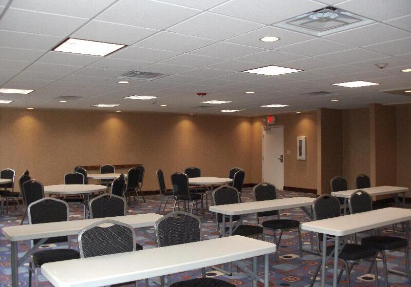 בית מלון כפרי Holiday Inn Express New Albany, An Ihg