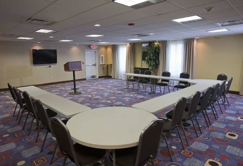 בית מלון כפרי Holiday Inn Express New Albany, An Ihg