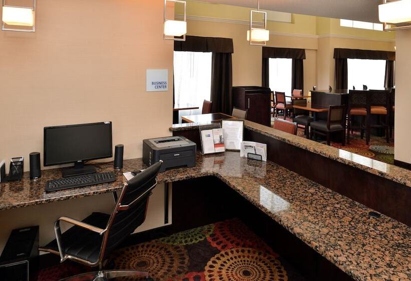 Отель Holiday Inn Express White House, An Ihg