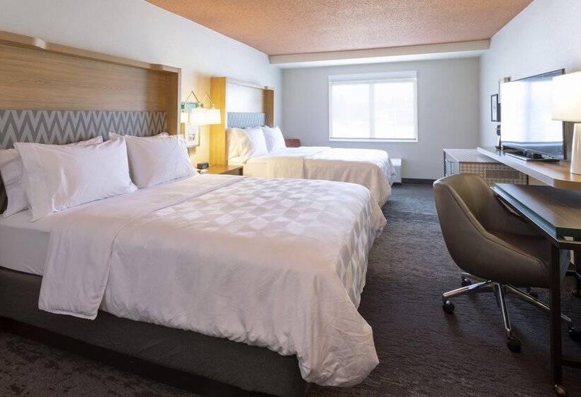 هتل Holiday Inn Marquette, An Ihg