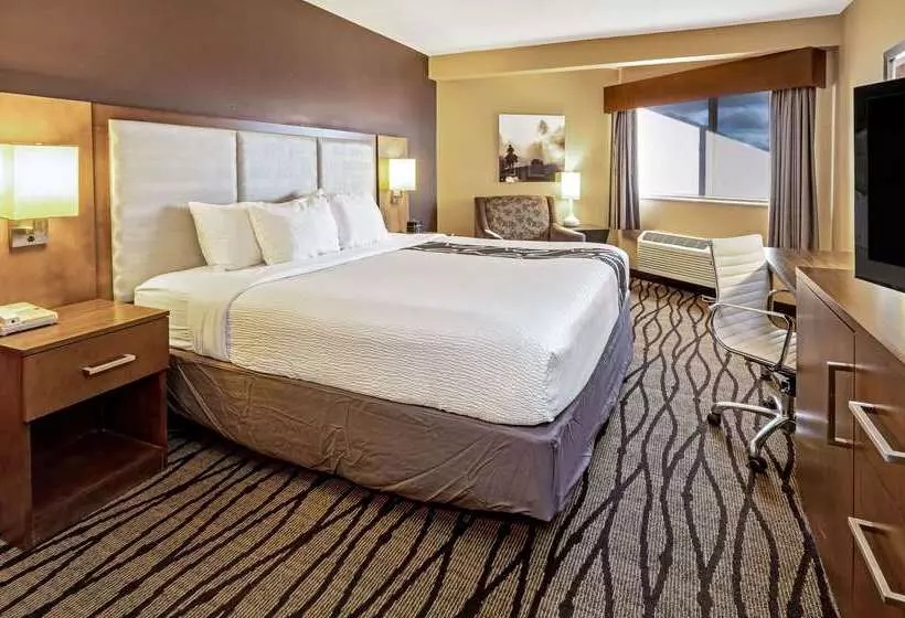 هتل La Quinta By Wyndham Butte