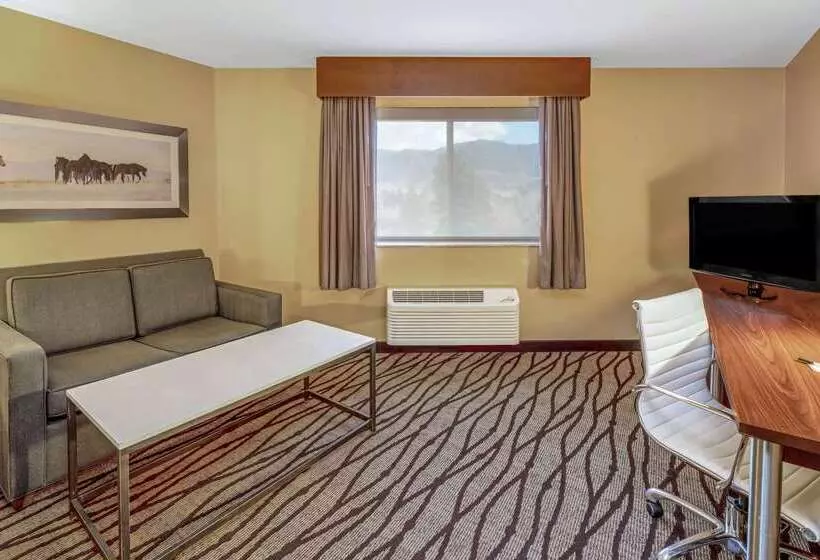 هتل La Quinta By Wyndham Butte