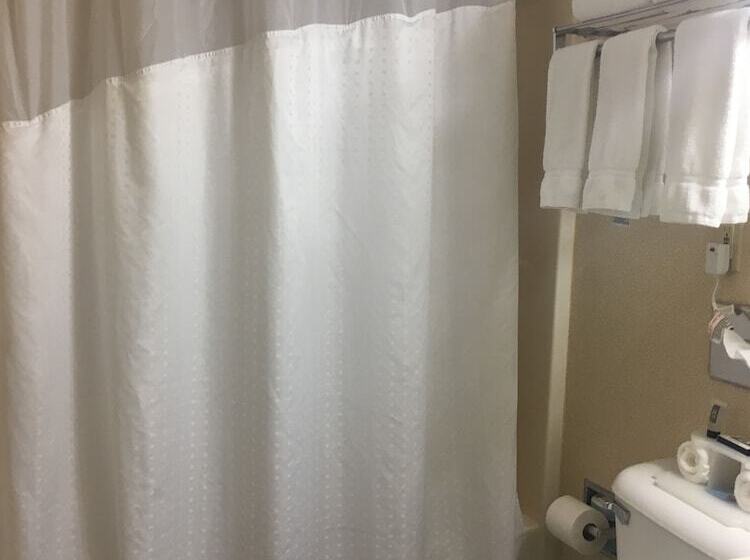 Отель Mountain Inn & Suites