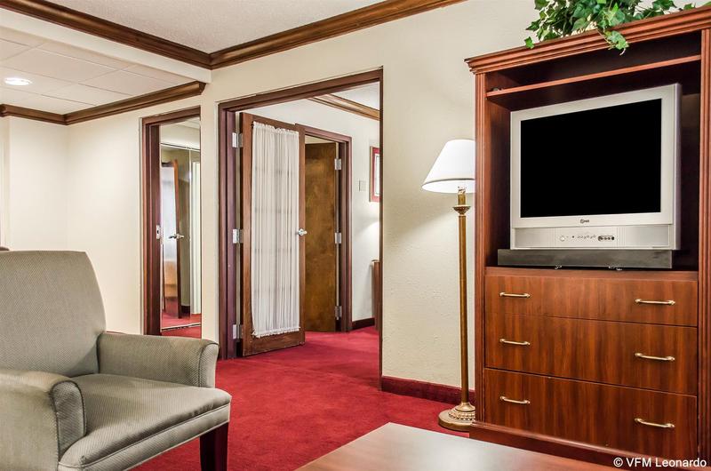 酒店 Norwood Inn Hudson Conference Center