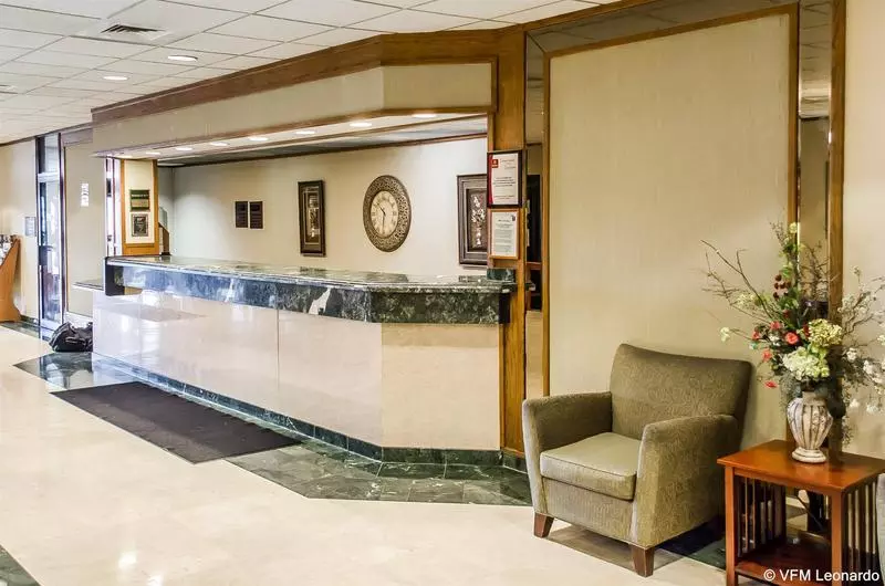 호텔 Norwood Inn Hudson Conference Center