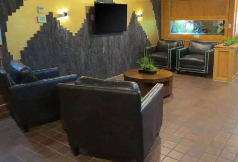 בית מלון כפרי Quality Inn Conference Center Logansport