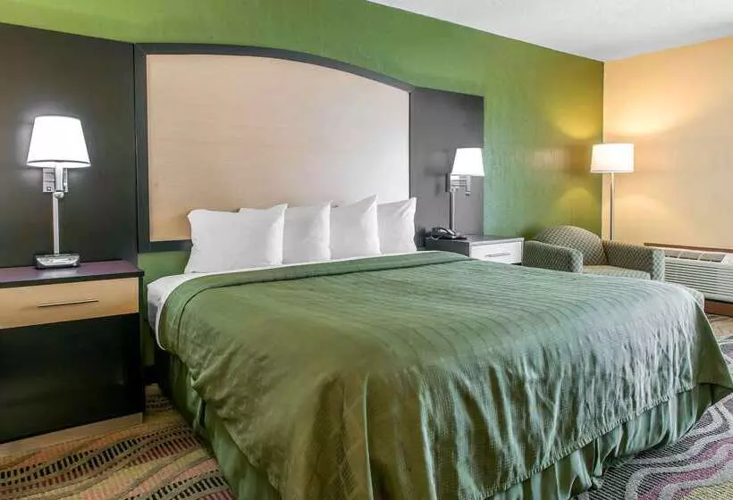 בית מלון כפרי Quality Inn Conference Center Logansport