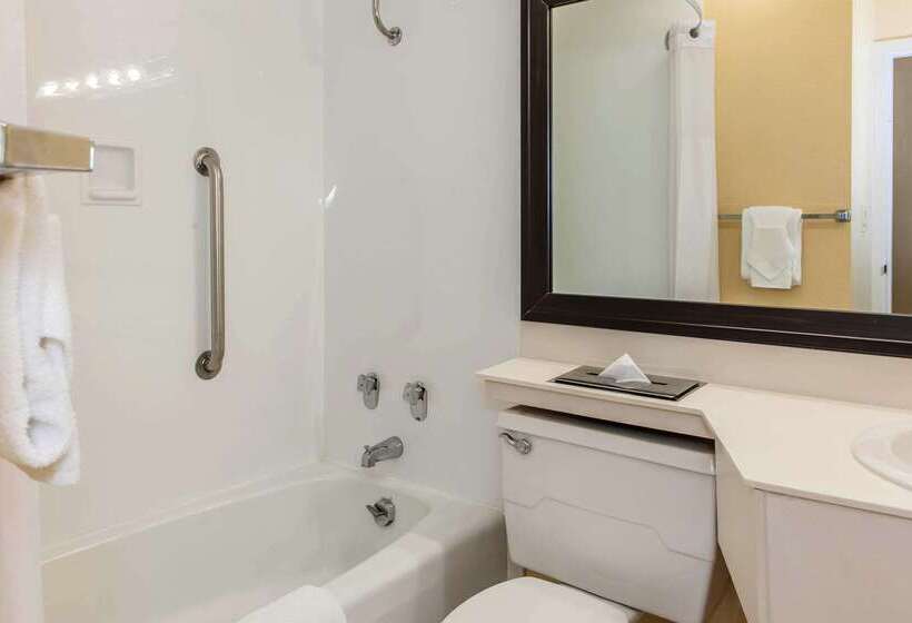 ホテル Quality Inn Conference Center Logansport