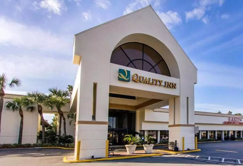 Hotelli Quality Inn & Conference Center