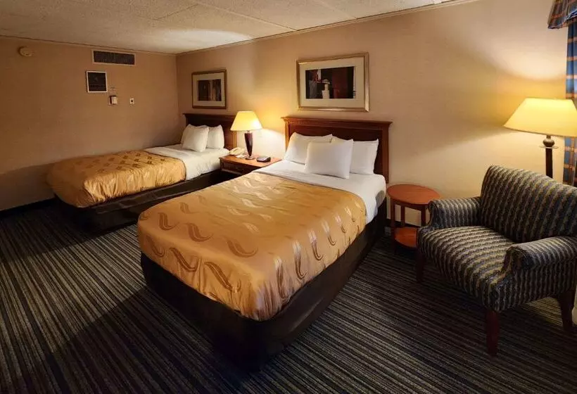 هتل Quality Inn Horseheads