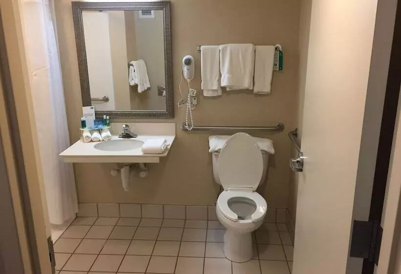 هتل Quality Inn Horseheads