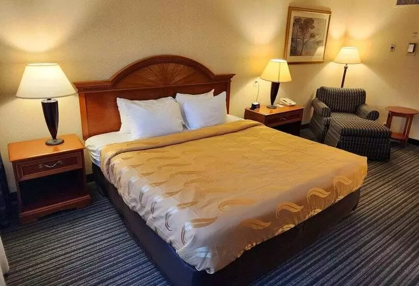 هتل Quality Inn Horseheads