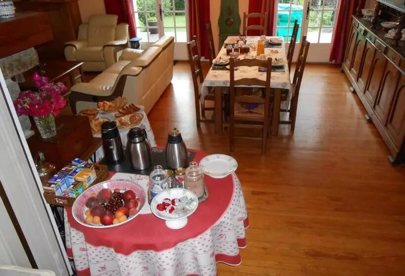 ベッドアンドブレックファースト Chambres D'hôtes Al Camp D'espalougues