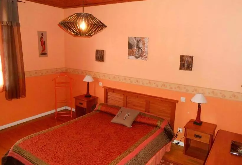 ベッドアンドブレックファースト Chambres D'hôtes Al Camp D'espalougues