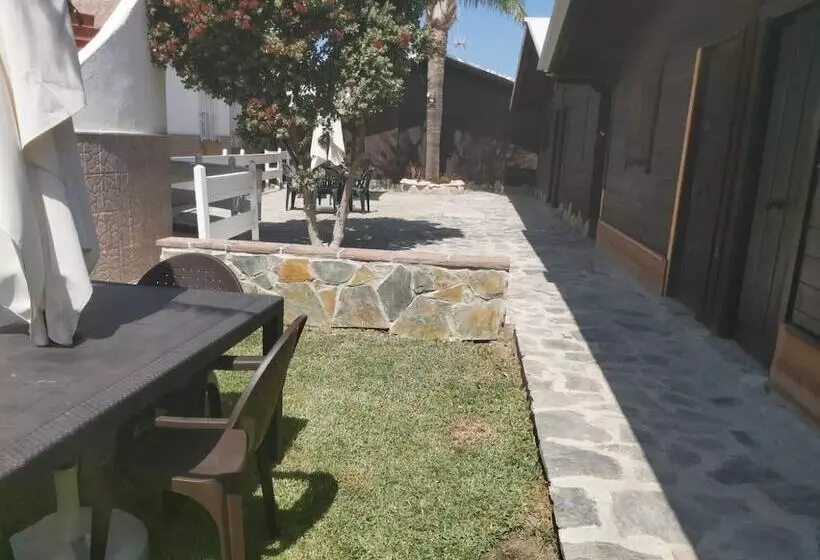 هتل Bungalows La Abuelita