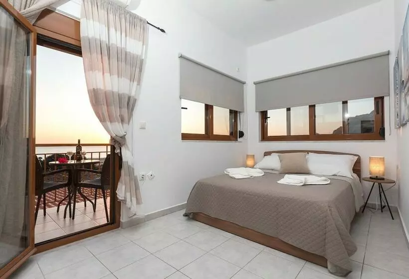 ペンション En Plo Rooms