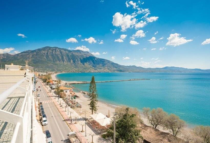 Seafront Penthouse Leo