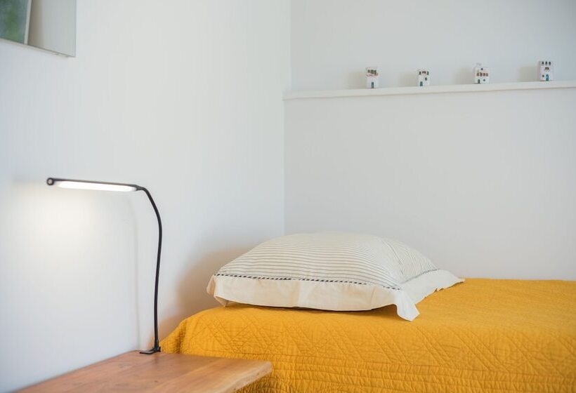 Seafront Penthouse Leo