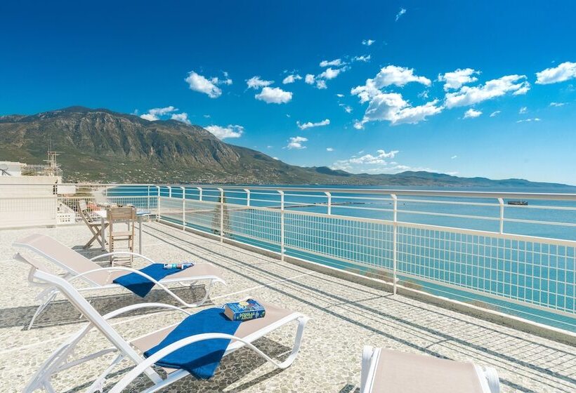 Seafront Penthouse Leo