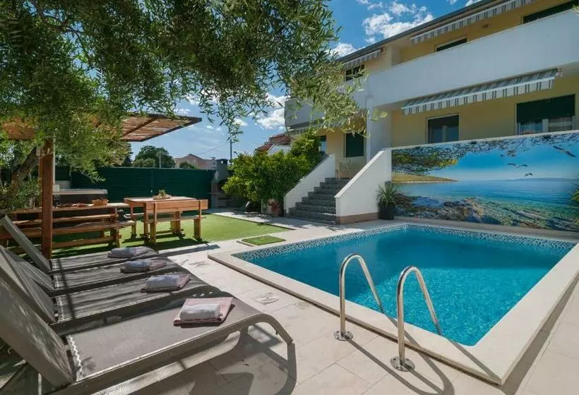 Villa Koludrovac