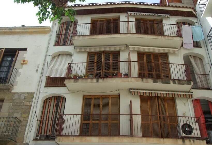 Apartments Cal Benet