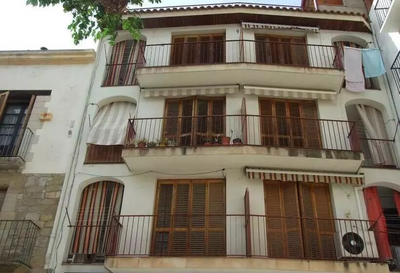 Apartments Cal Benet