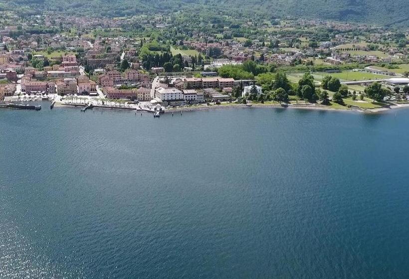 בית מלון כפרי Risi