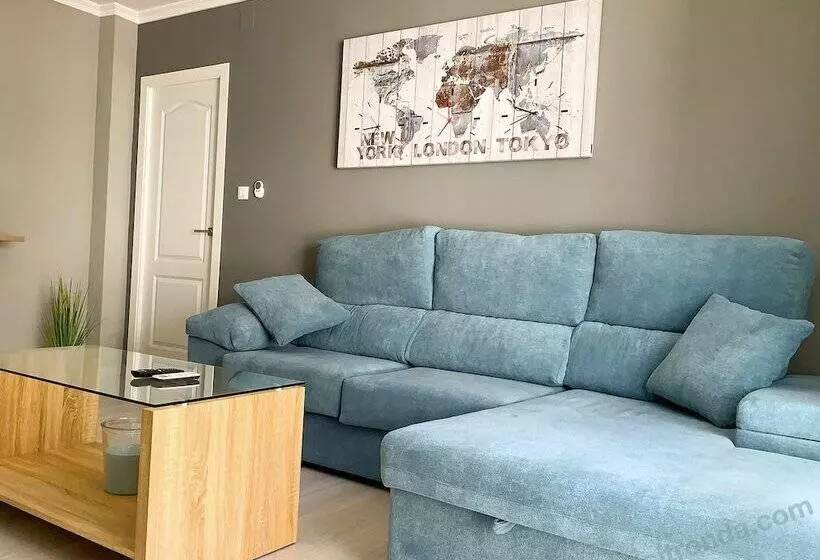 Modern Luxury Apartment Near City Center