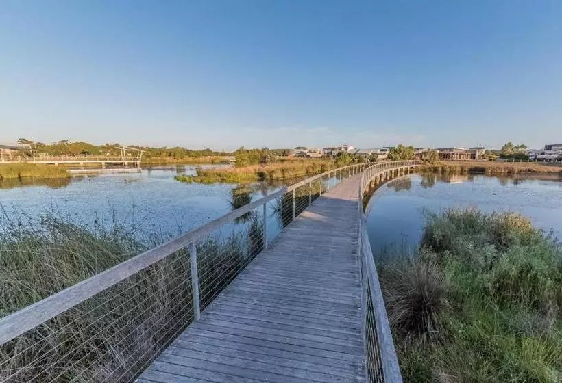 7 Boardwalk Boulevard, Cowes
