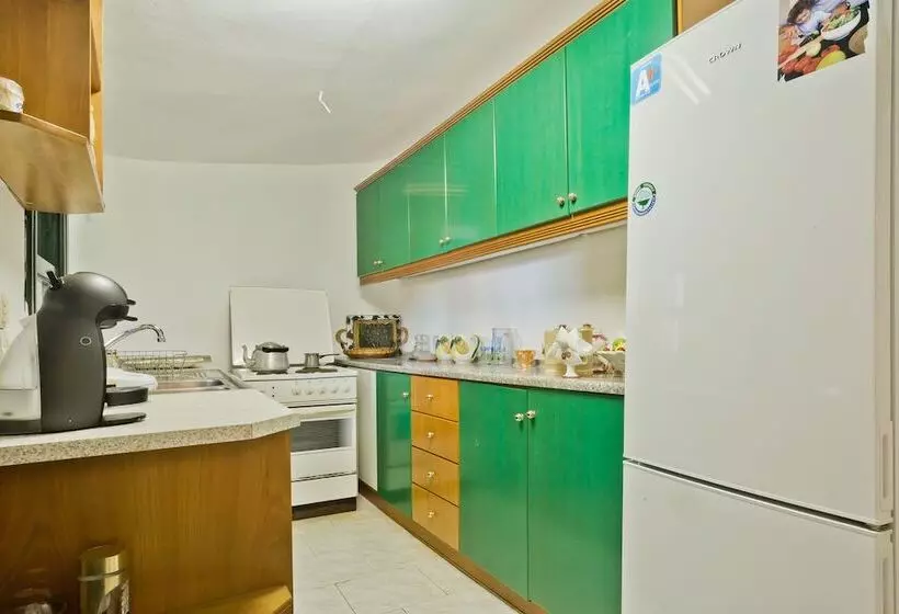 Mertonas Villa